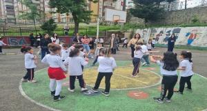 Geleneksel Çocuk Oyunları Şenliği