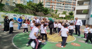 Geleneksel Çocuk Oyunları Şenliği