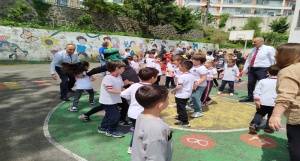 Geleneksel Çocuk Oyunları Şenliği